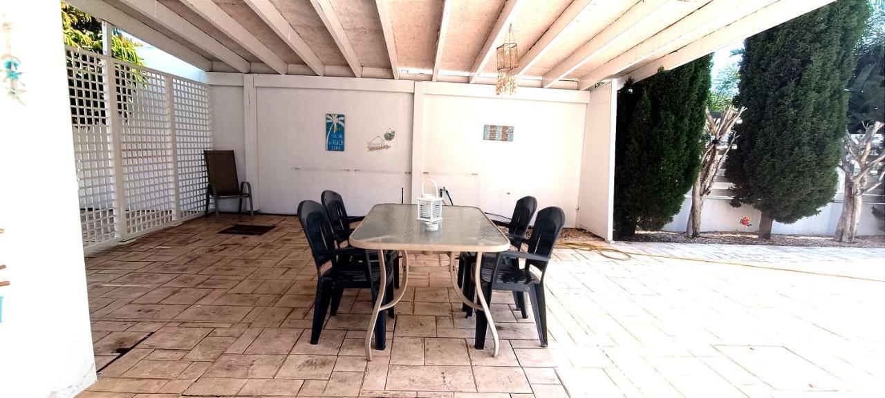 פרבוליה Colonial Villa 32 מראה חיצוני תמונה